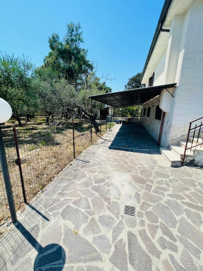 La Casa Di Nonna Attilia Apartment Fondi Luaran gambar