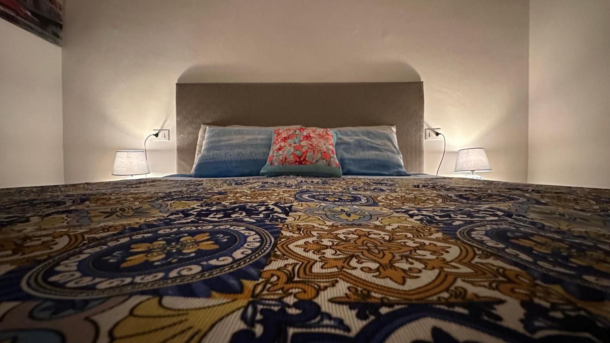La Casa Di Nonna Attilia Apartment Fondi Luaran gambar